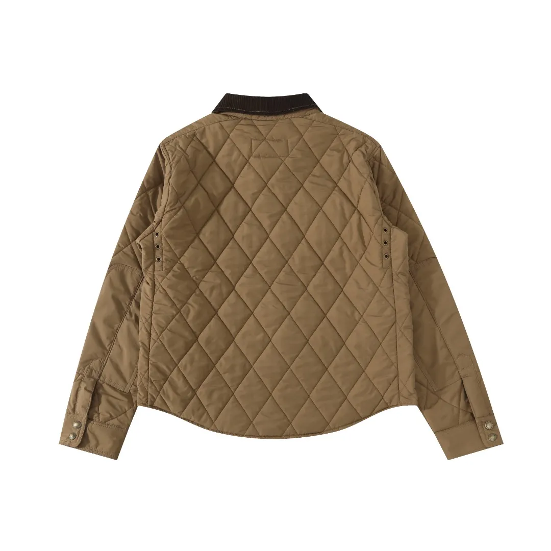 P370 #59 Ralph Lauren classic rhombus quilted cotton jacket for men and women. Inspired by retro workwear, it blends with contemporary British style. The imported machine-pressed rhombus quilting is accurately aligned, and the three-dimensional H-shaped tailoring is neat and slim. It is not bulky when layered in autumn and winter, and still maintains a light style.  Texture is reflected in the details: customized metal buckles, corduroy lapels, breathable eyelets under the arms, and slits on the hem, all replicating the brand's high-end genes. All excipients are standardized!  Five colors to choose from: black/khaki/brown/green/navy blue, easy to switch between commuting, leisure, and travel occasions. Function and appearance coexist: 37.5°C temperature control black technology, breathable and moisture-proof, anti-slip cotton patented fabric, temperature-locking, soft and waxy, durable and stylish. A retro warm-keeping item that can handle low temperatures calmly. The details are all made of craftsmanship, and the style has no limits. It has a classy look that will turn heads.  Color: Khaki Black Navy Green Brown Size: S M L